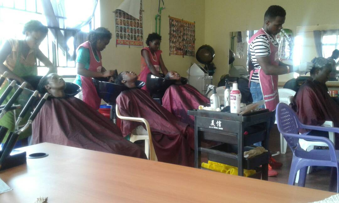 32191789_1718350398252508_3393319240978137088_n (2)